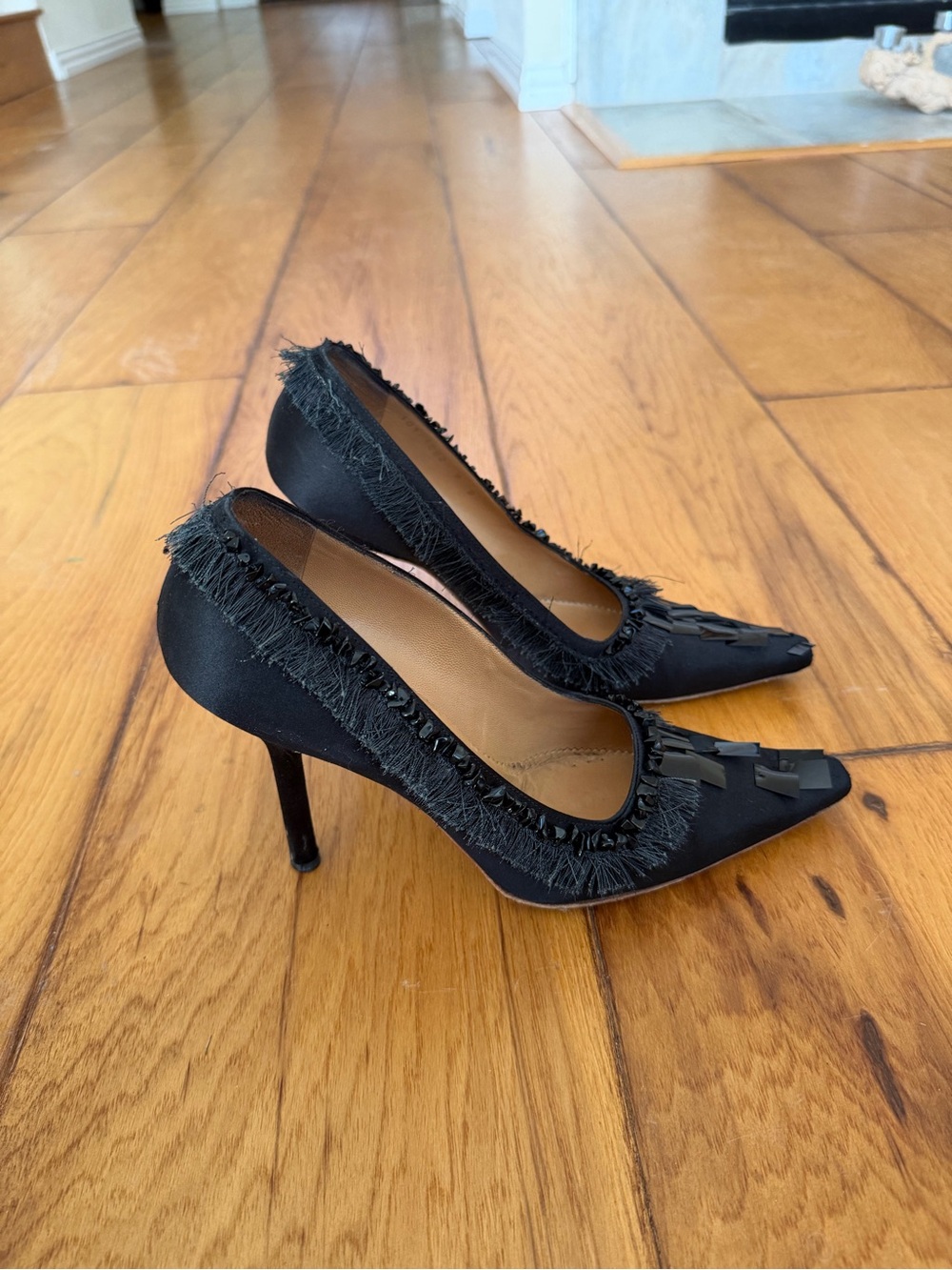 Gucci Heels size 9 - Picture 2 of 9
